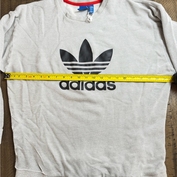 Adidas Women's Light Gray Logo Sweatshirt NWOT - Picture 6 of 10